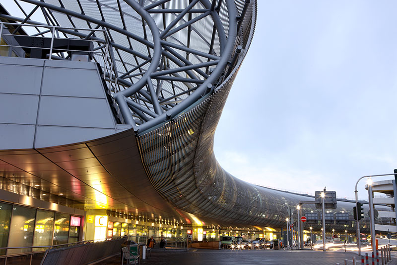 Bilzen → Düsseldorf Airport
